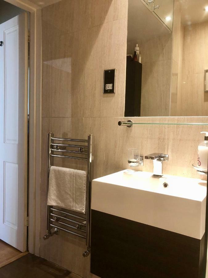 Luxury Apartment In Central London, Mida Vale Kültér fotó